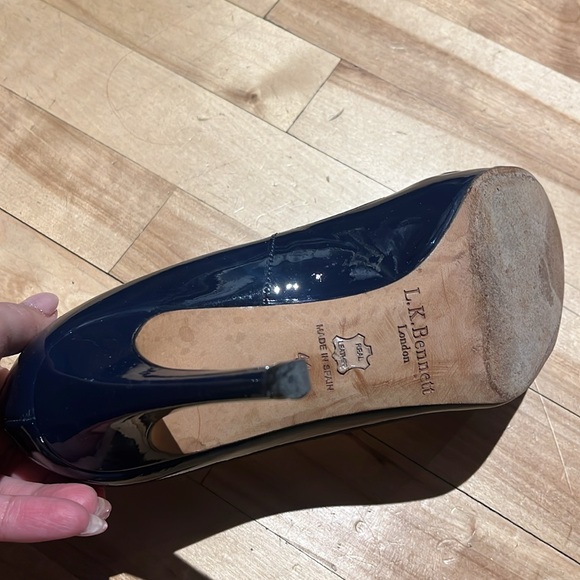 L.K. bennett dark blue patent leather heels - Picture 4 of 5